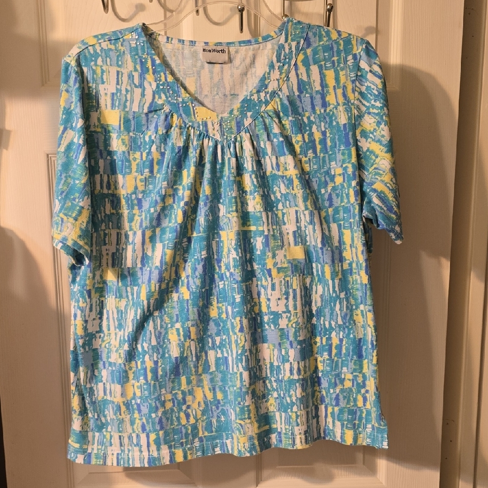 EXCELLENT CONDITION BonWorth Blue, Green and Yellow Short Sleeve Top